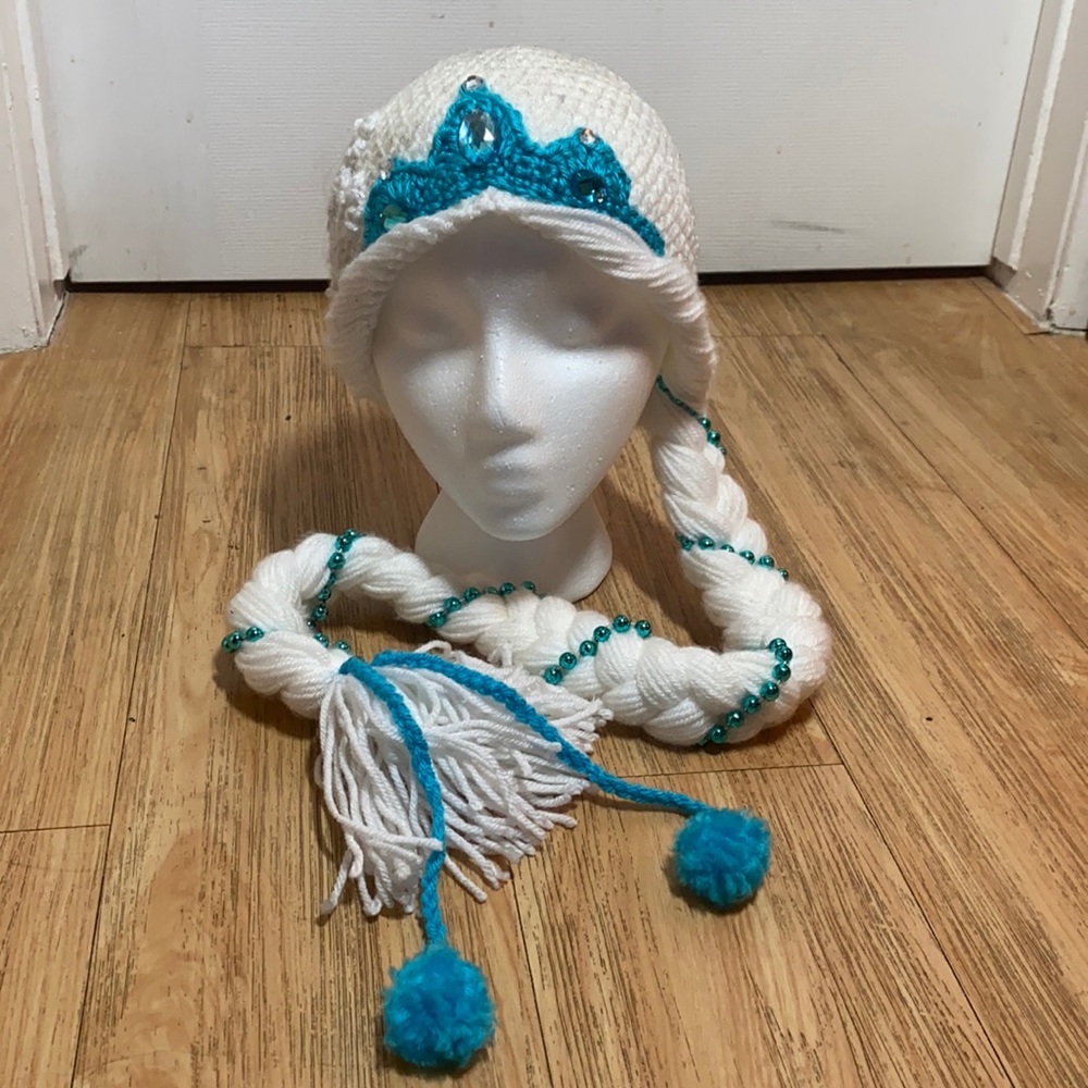Handmade unworn Elsa Frozen cap